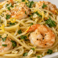 Pâtes aux crevettes, ail et citron