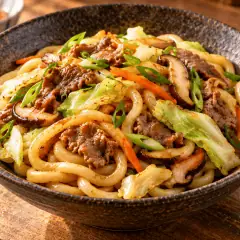 Udon sautés au bœuf